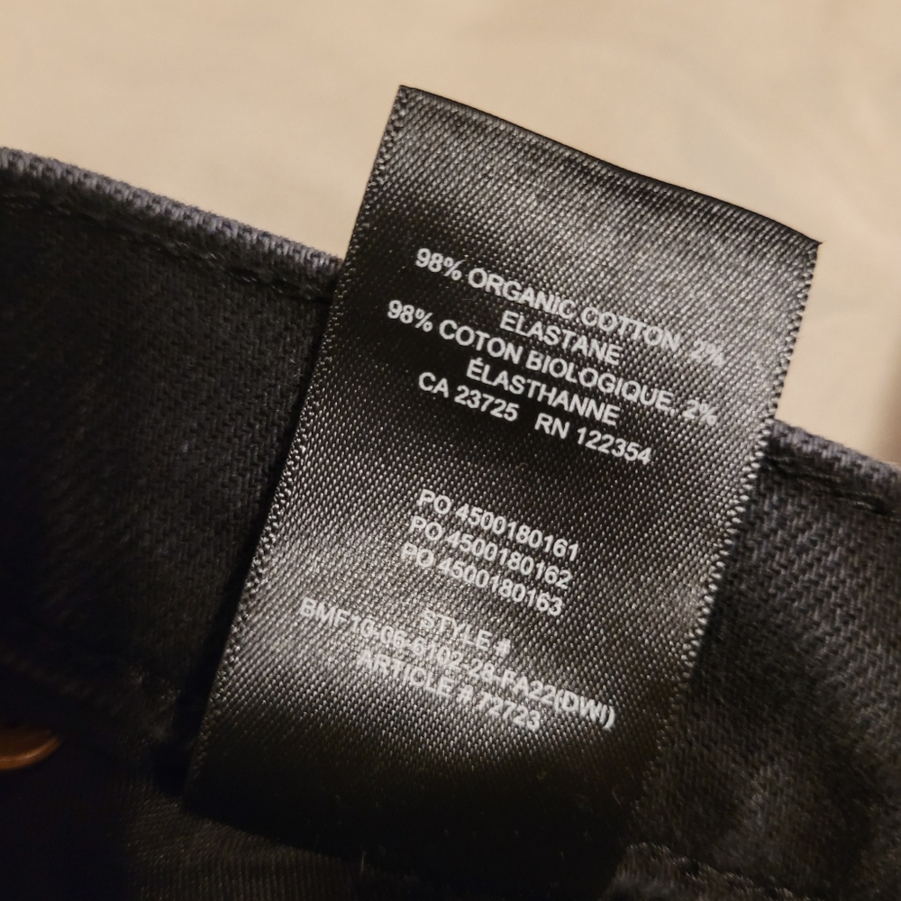 Aritzia Denim Forum the Yoko High-rise slim jeans,Black eyeliner,26/28L - Picture 16 of 16